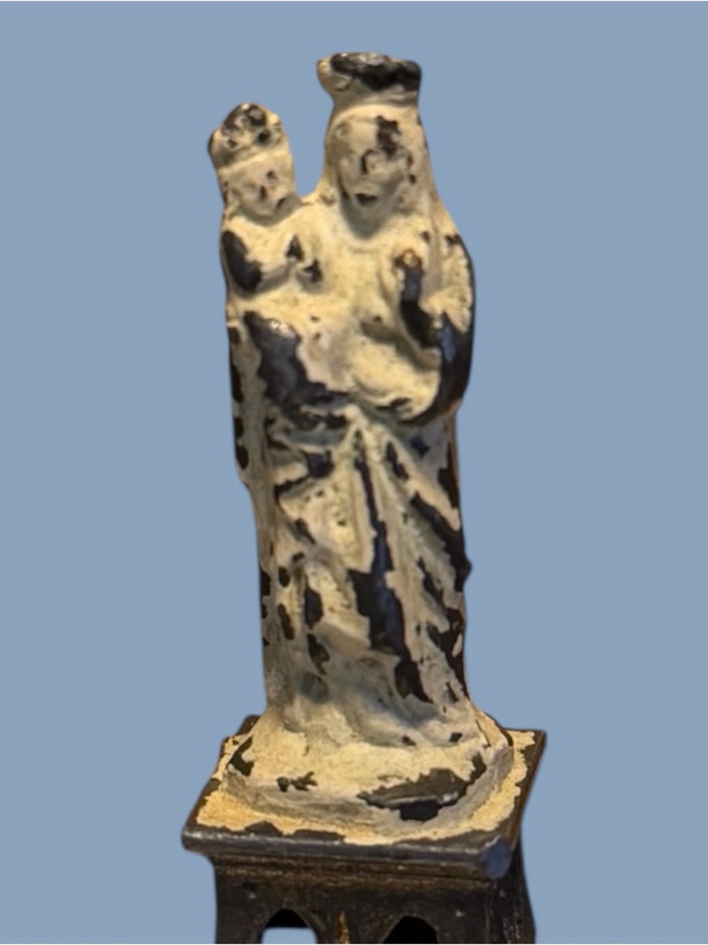 Metal cast mother and child pocket devotional 18th century, 2”